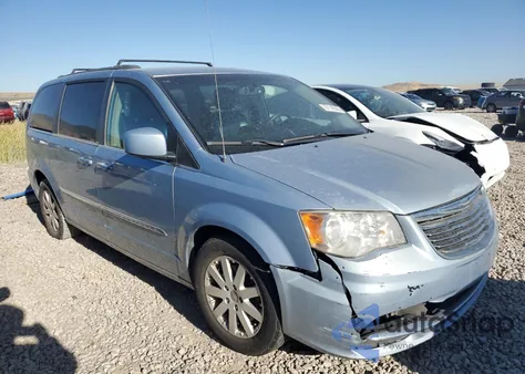 2013 Chrysler Town & Country Touring из США, поврежденный, VIN 2C4RC1BG3DR684116